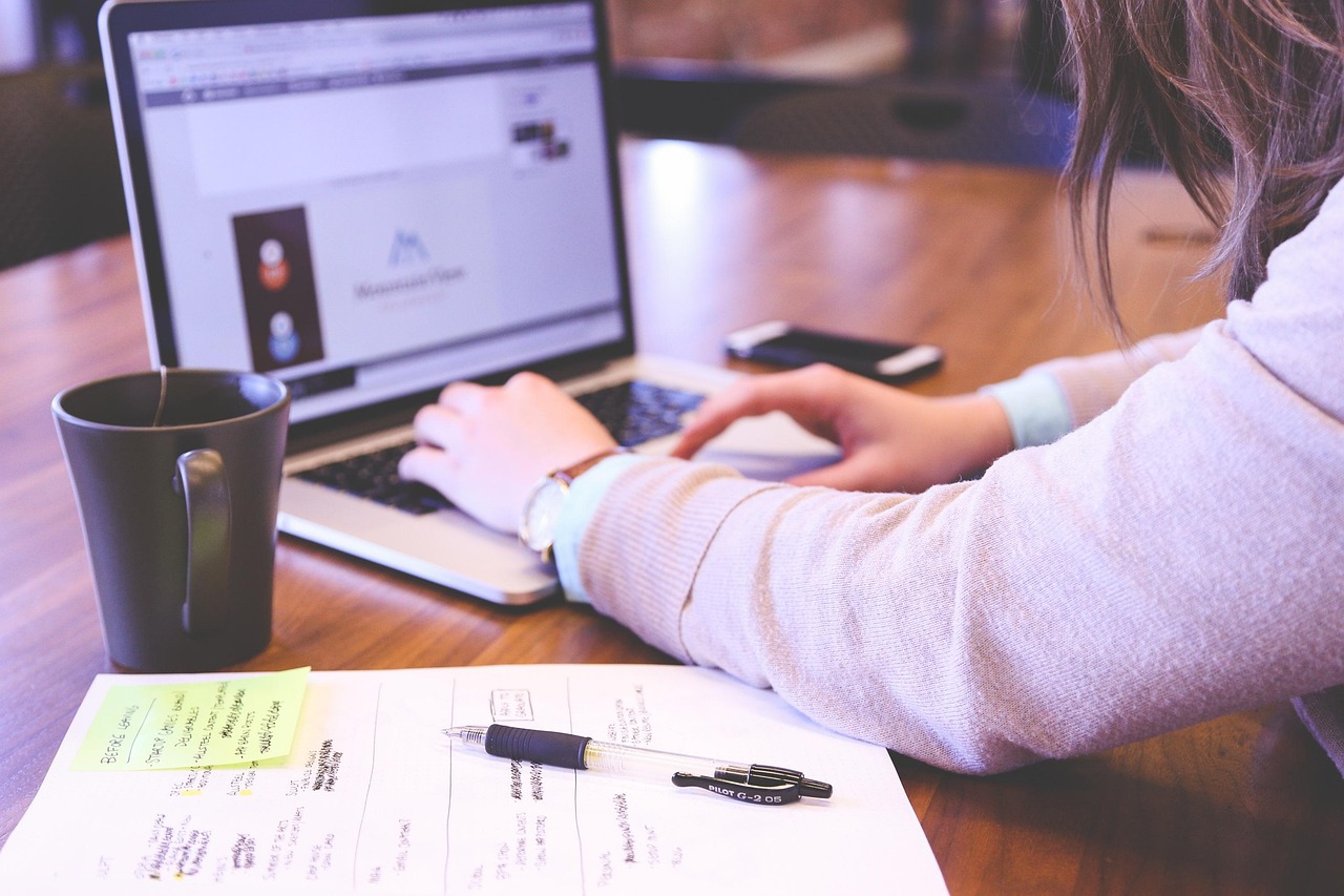 Student, typing, keyboard — Quick and Easy Method to Order Joints Online